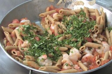 Healthy Recipes: Whole Wheat Penne with Shrimp and Tomatoes
