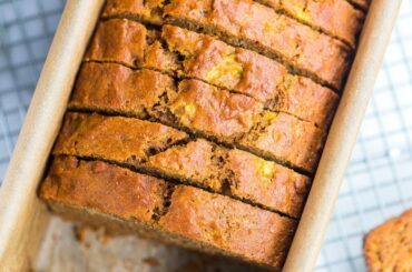How to Make Guilt-Free Banana Bread - Healthy Banana Bread Recipe