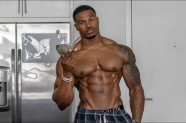 WHAT YOU SHOULD BE EATING FOR BREAKFAST...EVERYDAY!