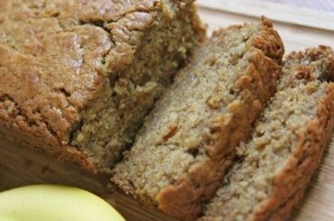 HEALTHY MOIST BANANA BREAD (DIVAS CAN COOK) LOW CALORIE LOW CARB