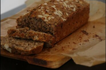 Low Calorie Healthy Banana Bread (No maida, no oil, no butter, no sugar