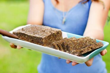 Yummy Vegan Trail Bread Recipe | Easy + No Yeast Required