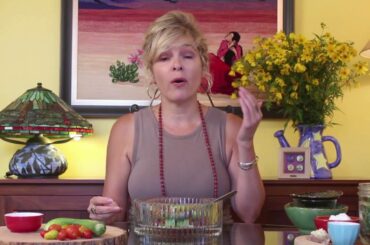 Healthy Vegan Greek Salad Recipe!