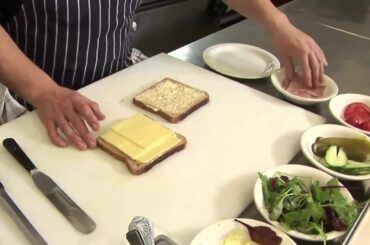 How To Make A Ham And Cheese Sandwich