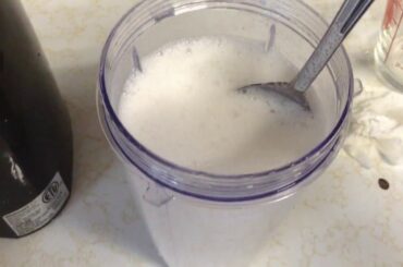 10 Calorie Cashew Milk Easy Recipe (vegan + sugar free!)