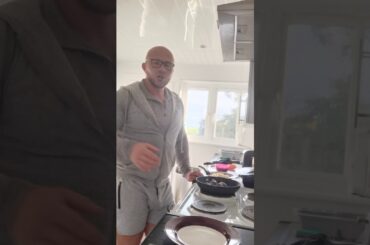 Healthy low calorie pasta and meatballs