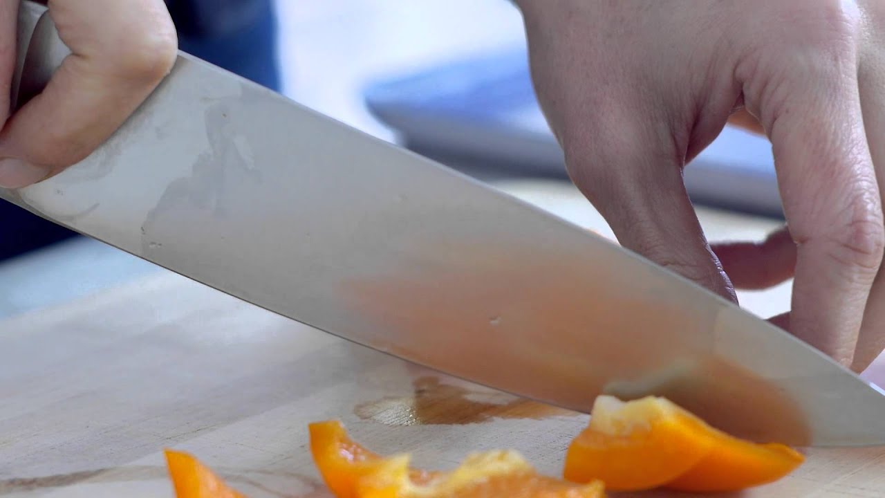 All Veggie Nachos – Healthy Snack Recipes – Weelicious All Veggie Nachos - Healthy Snack Recipes - Weelicious