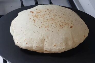 Make  your own healthy  Pita Bread at home// Khubz