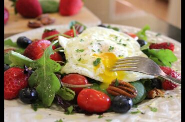 Breakfast Salad for Health and Weight Loss. Start Your Bikini Body for Summer Now!