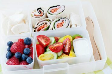 Healthy Lunch Idea: Easy Crunchy Turkey Pinwheels (or wraps)