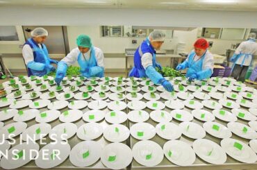 How Emirates Makes 225,000 In-Flight Meals A Day