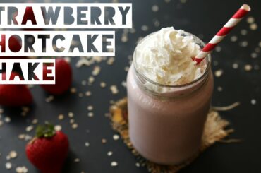 How To Make a Healthy Strawberry Shortcake Protein Shake | Low Calorie Strawberry Shortcake Smoothie