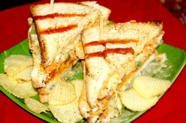 Veg Club Sandwich/व्हेज क्लब  सँडविच/Three Layered Sandwich Recipe/Healthy Breakfast/Snack