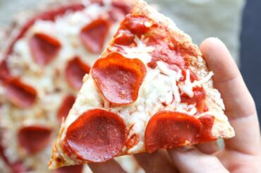 2 Ingredient Pizza Dough | Healthy Dinner Ideas | Weight Watchers Pizza Recipe