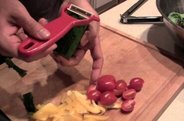 Make Veggies Taste Great!!! Easy Tips to prepare Healthy Salad. BenjiManTV