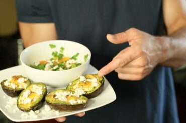 Healthy Breakfast Ideas | Baked Avocado Bowls