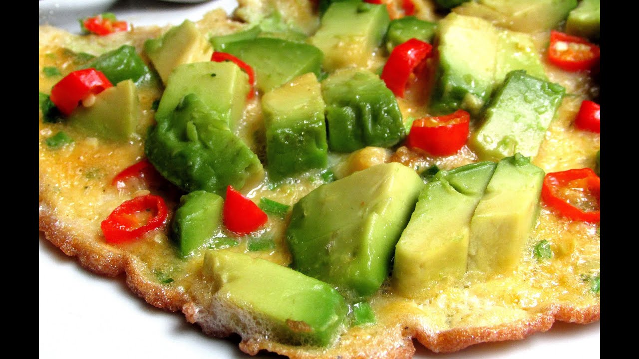 Avocado Chili Omelette – Healthy Easy Recipe Avocado Chili Omelette - Healthy Easy Recipe