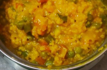 Oats kichidi recipe in telugu/weight loss oats kichidi recipe.