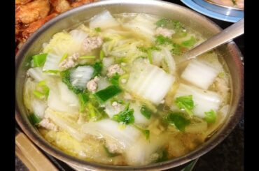 Soup Recipes : Quick & Easy Chinese Cabbage Soup Recipe