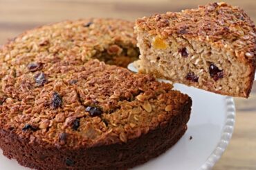 Easy and Healthy Oatmeal Cake Recipe