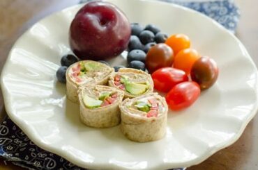 Healthy Lunch Idea: Zesty Avocado Rolls
