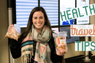 How to Eat Healthy While Traveling | Airplane Snack Ideas