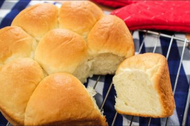 Fluffy Asian Milk Bread Recipe (Hokkaido Milk Bread) | Asian Recipes