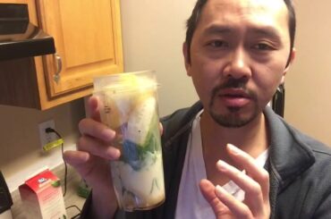 "How To Make A Tasty, Easy Beginner Green Smoothie"--Dr. V Basics