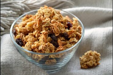 HEALTHY SNACK IDEAS: PEAR AND BANANA DESSERT