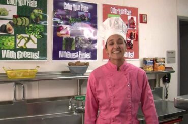 Healthy School Lunch & How to use a School Salad Bar