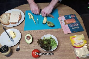 Smoked Salmon Sandwich | Sports Nutrition | Healthy lunches and snacks