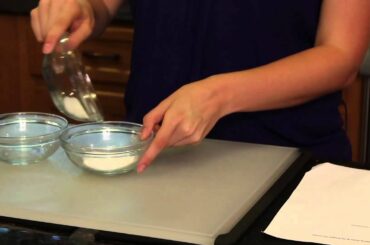 How to Make Toothpaste With Baking Soda & Hydrogen Peroxide : Healthy Food & Body Care Recipes