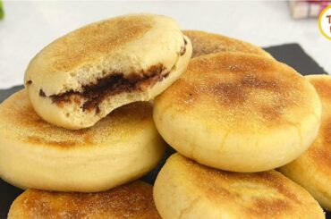 Eggless mini Bun / English muffin Bread in Fry pan Recipe by Tiffin Box | Homemade McMuffin bun
