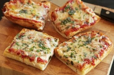 Bread Pizza Recipe | Quick and Easy Bread Pizza | 2-मिनट मैं तवा ब्रेड पिज्जा बनाने की विधि