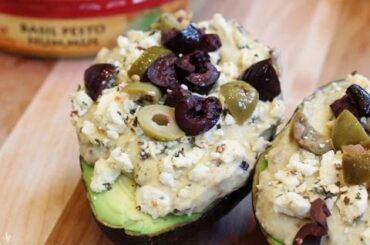Healthy Lunch Idea: Hummus Stuffed Avocados