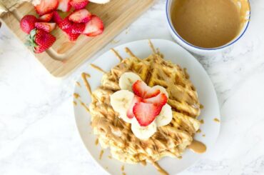 HEALTHY WAFFLE RECIPE! HEALTHY BREAKFAST IDEA! HEALTHY FOOD!