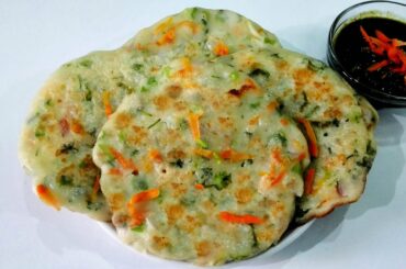 Bread Pancakes || Bread Uttappam || Easy Pancake Recipe with Leftover Bread