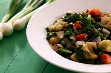 Stir Fried Vegetables Recipe | Healthy Veg Salad Recipe | (हल्की फुल्की सब्जी) Seema Gadh