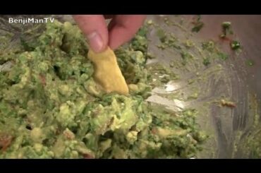 Best Guacamole (Healthy Snack & Easy Recipe)- BenjiManTV