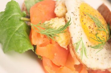 Recipe: Smoked Salmon Breakfast Sandwich