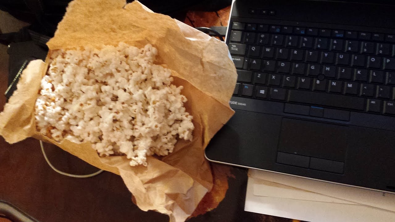 Microwave popcorn hack, no oil, salt easy low calorie healthy snack!!! Microwave popcorn hack, no oil, salt easy low calorie healthy snack!!!