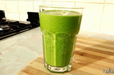 Healthy Green Drink With Broccoli, Spinach, Cucumber, Ginger, Kale & Apple Juice