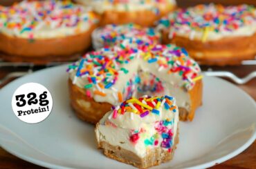 300 Calorie Protein Cheesecake Recipe! | 32g Protein!