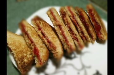 Peanut butter and jam grilled sandwich recipe | PB & J sandwich recipe | Christmas special recipe |