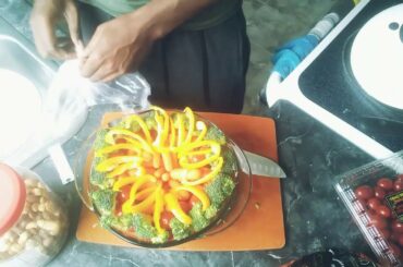 Man VS Salad. Episode 15 PART 1. How to make a super delicious healthy salad