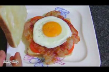 Tomato and Bacon Breakfast Sandwich : Easy Recipe