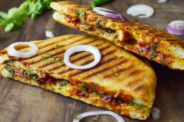Paneer Stuffed Kulcha - Stuffed Kulcha sandwich recipe - how to make paneer kulcha at home