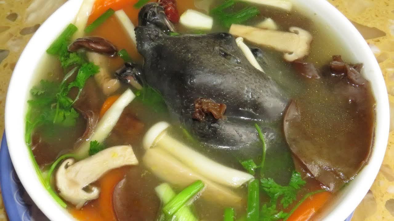 Black Chicken Soup Recipe / Healthy Food ( ស៊ុបមាន់ខ្មៅ )- Cooking Whole Chicken Black Chicken Soup Recipe / Healthy Food ( ស៊ុបមាន់ខ្មៅ )- Cooking Whole Chicken