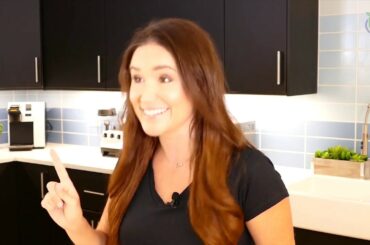 Health Bites Episode 1: Benefits of a High Protein Diet + Protein Smoothie Bowl