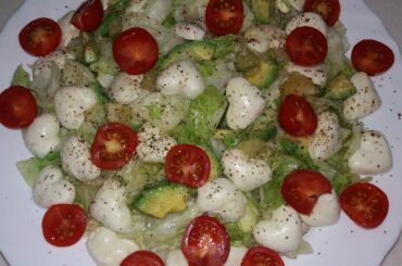 Healthy Salad Recipe with Orange & Avocado